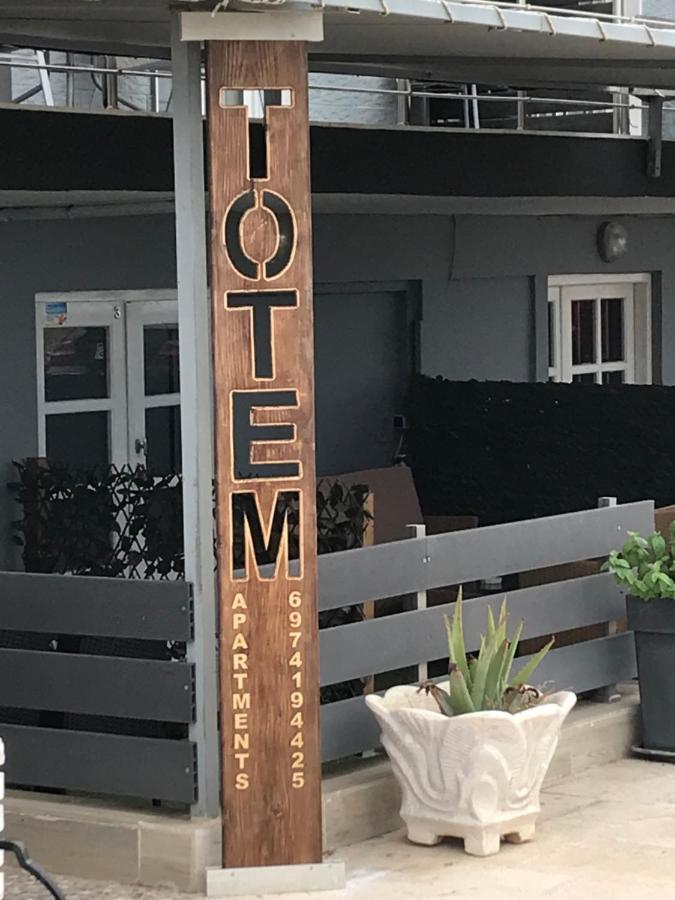 Totem Apartments Nea Plagia Ngoại thất bức ảnh