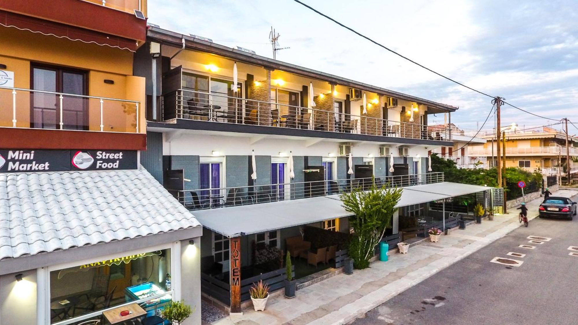 Totem Apartments Nea Plagia Ngoại thất bức ảnh